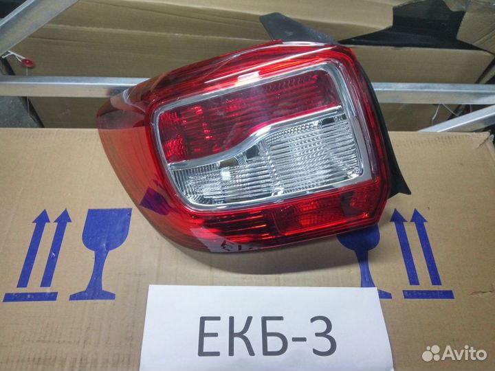 Левый фонарь Рено Логан