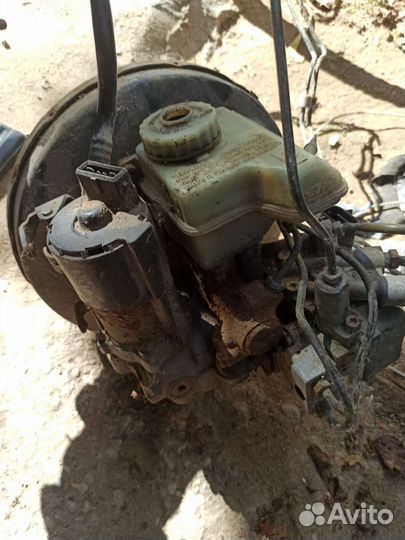 Вакуумный усилитель тормозов golf 3