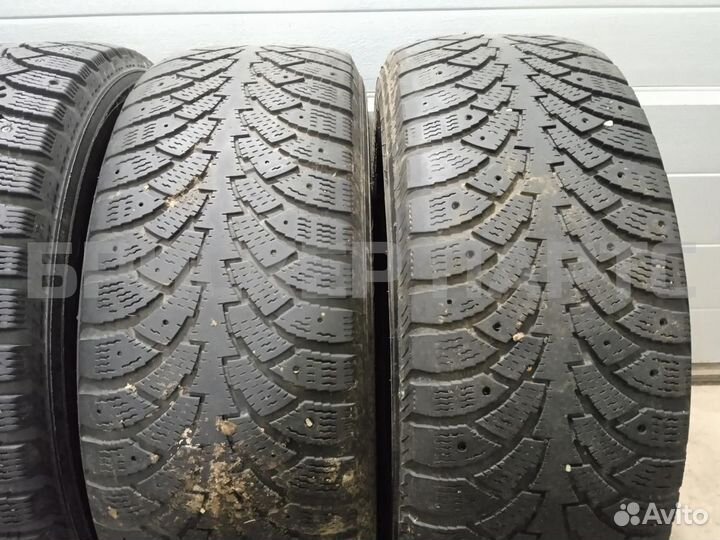 Nokian Tyres Nordman 4 215/60 R16