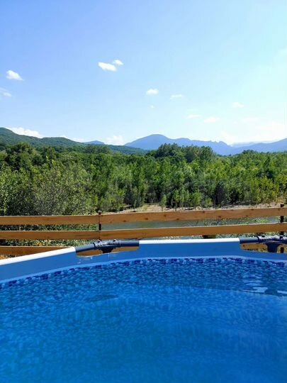 Дом 15 м² на участке 20 сот.