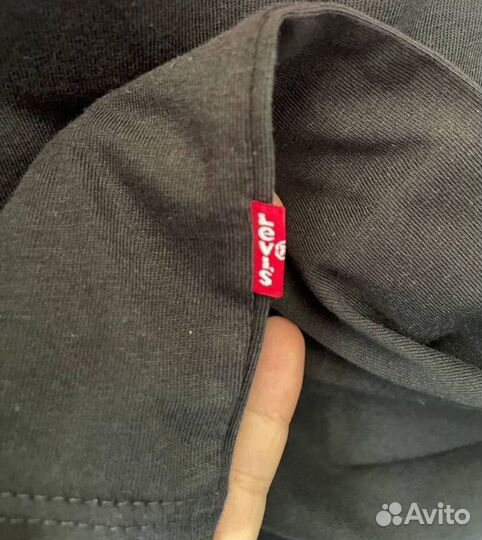 Футболка levis