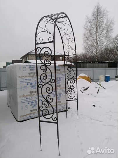 Арка садовая