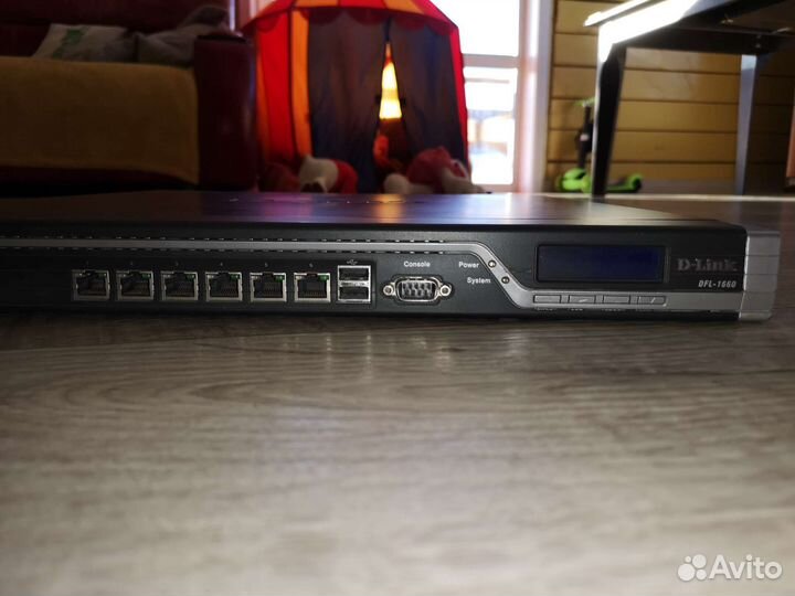Межсетевой экран D-Link DFL-1660