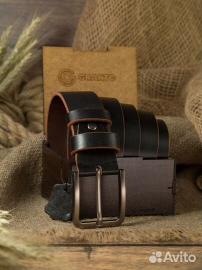Кожаный ремень мужской в коробке с гравировкой