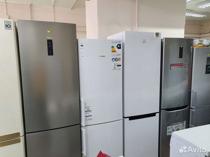 Холодильник Samsung