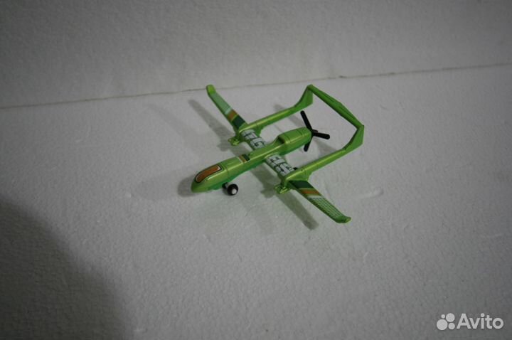 Беспилотник дрон matchbox mattel самолет