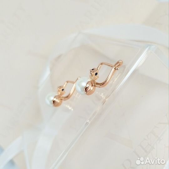 Комплект с жемчугом из мед. сплава