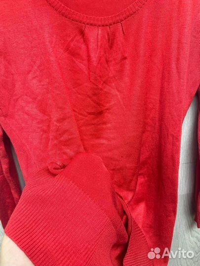 Свитер женский красный