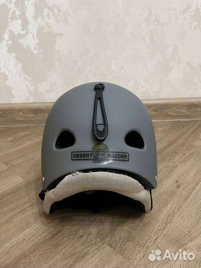 Горнолыжный шлем