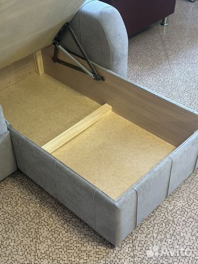 Угловой диван 