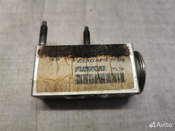 Клапан кондиционера Peugeot 308 1.6 EP6 2009