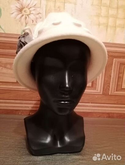 Шляпка женская