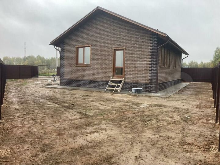 Дом 108 м² на участке 8 сот.