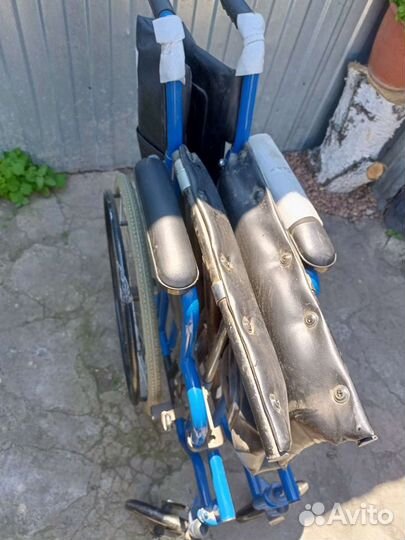 Инвалидное кресло-коляска 