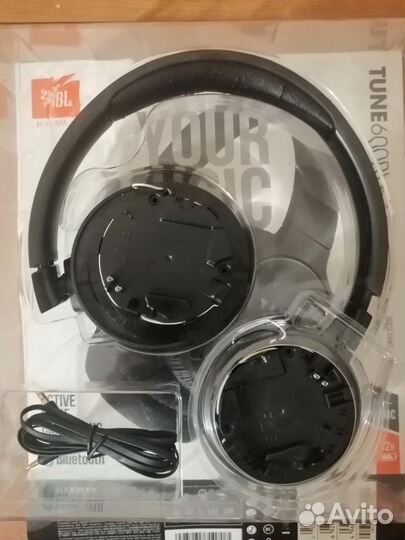 Беспроводные наушники jbl 600BT