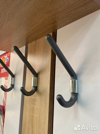 Вешалка 