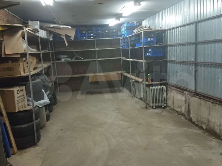 Гараж, > 30 м²
