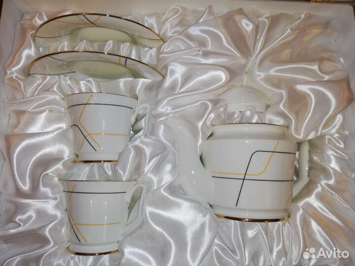 Императорский костяной фарфоровый сервиз