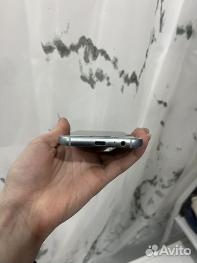 Телефон Samsung galaxy a5 2017