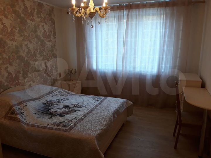 3-к. квартира, 94 м², 2/10 эт.