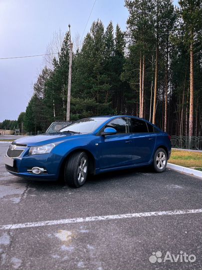 Chevrolet Cruze 1.6 МТ, 2011, 289 000 км