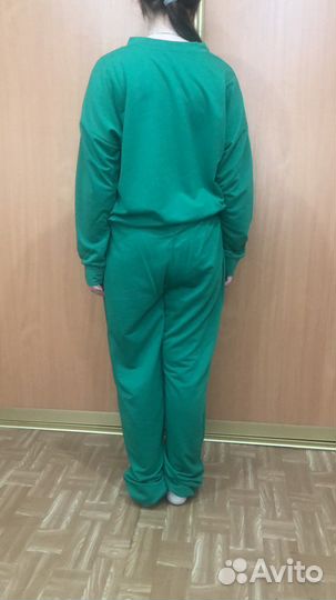 Спортивный костюм новый
