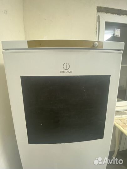 Холодильник бу indesit