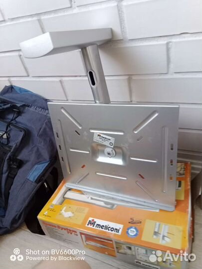 Подставка для телевизора