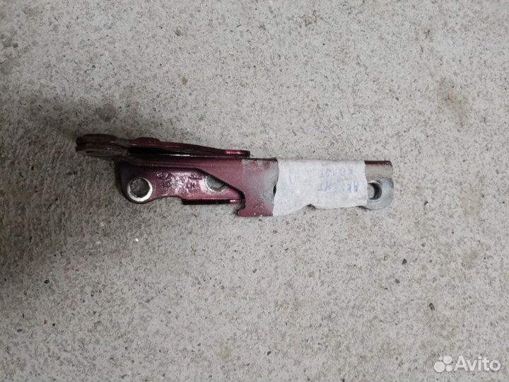 Петля капота левая Hyundai Accent седан тагаз G4EC