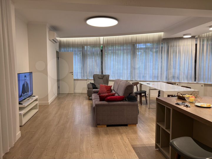 3-к. квартира, 120 м², 3/7 эт.