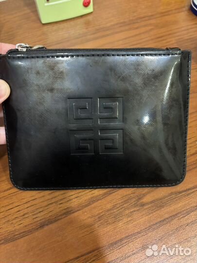 Косметичка черная givenchy