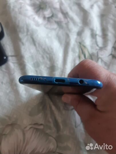Samsung Galaxy A50, 4/64 ГБ