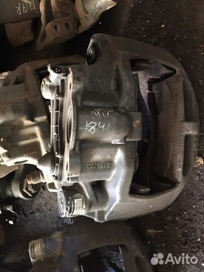 Тормозные суппорта передние задние мерседес атего