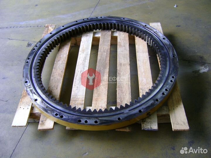 Опорно-поворотный круг Doosan DX400 140109-00007A