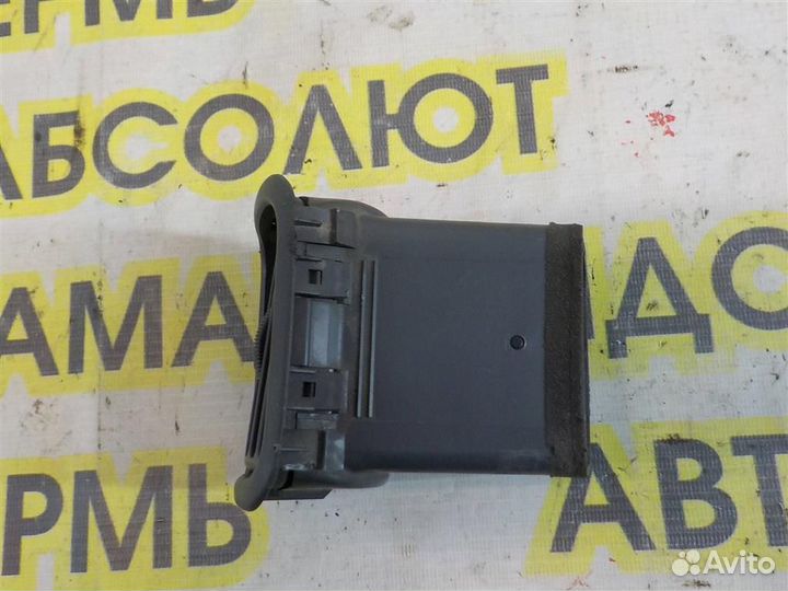 Дефлектор воздушный Suzuki Grand Vitara II 1998-2