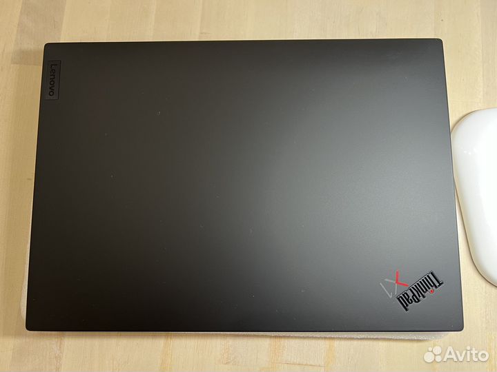 ThinkPad X1 Carbon Gen 11 i7-1365U/32/2048 New