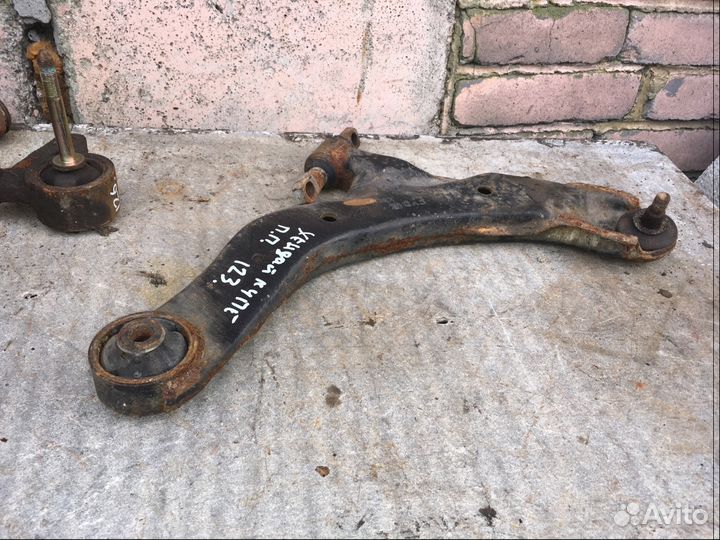 Рычаг передний правый Hyundai Coupe GK