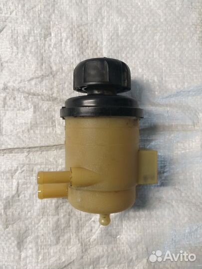 Бачок гур Hyundai Sonata 4 EF