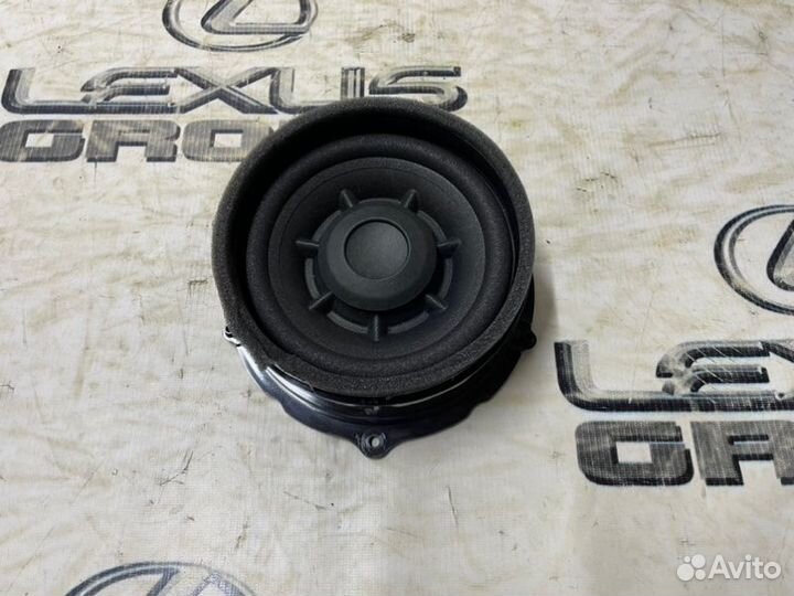 Динамик зад. Land Rover Range Rover Velar