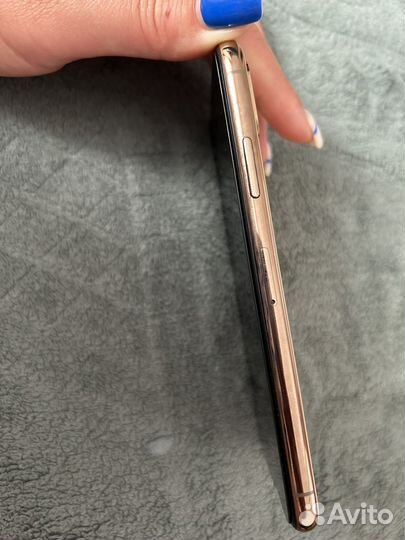 Телефон iPhone xs