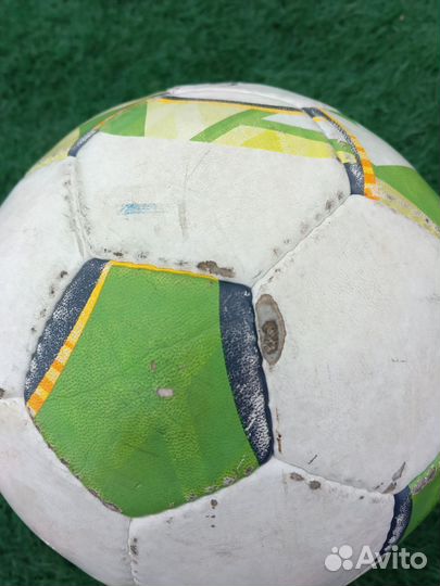 Футбольный мяч
