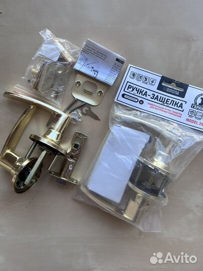 Дверная ручка