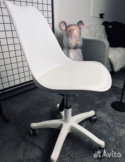 Кресло на колесах IKEA