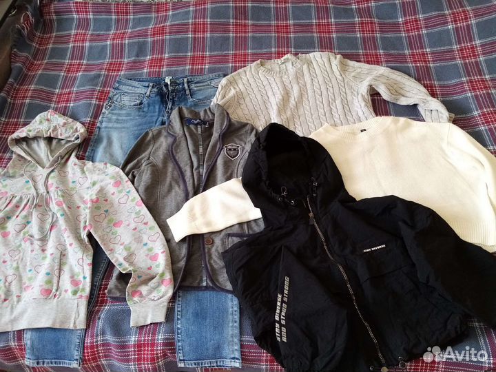 Продам одежду для девочки - подростка