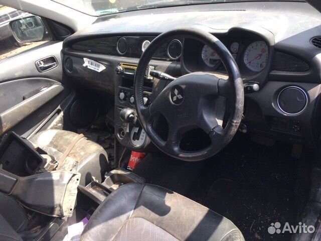 Разбор на запчасти Mitsubishi Outlander 2003-2009