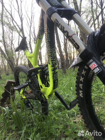 Commencal supreme v3 dh