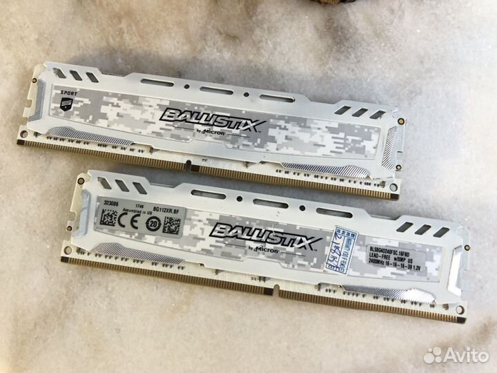Оперативная память DDR4 2x8Gb Crucial