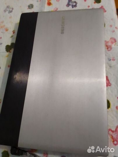 Ноутбук Samsung rv515