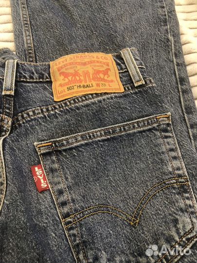 Джинсы levis