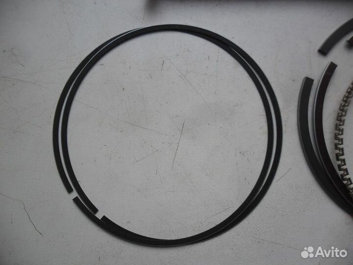 Новые поршневые кольца Suzuki dr 500